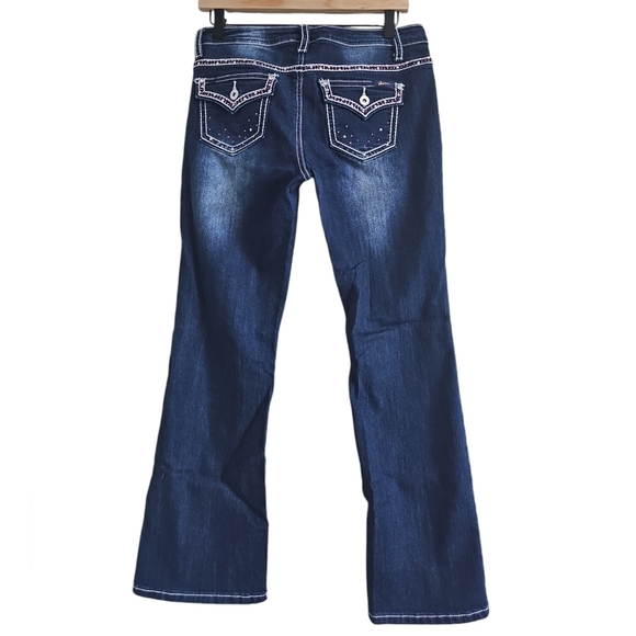 SEVEN7 EMBELLISHED BOOTCUT FLAP POCKET JEANS - Picture 3 of 10